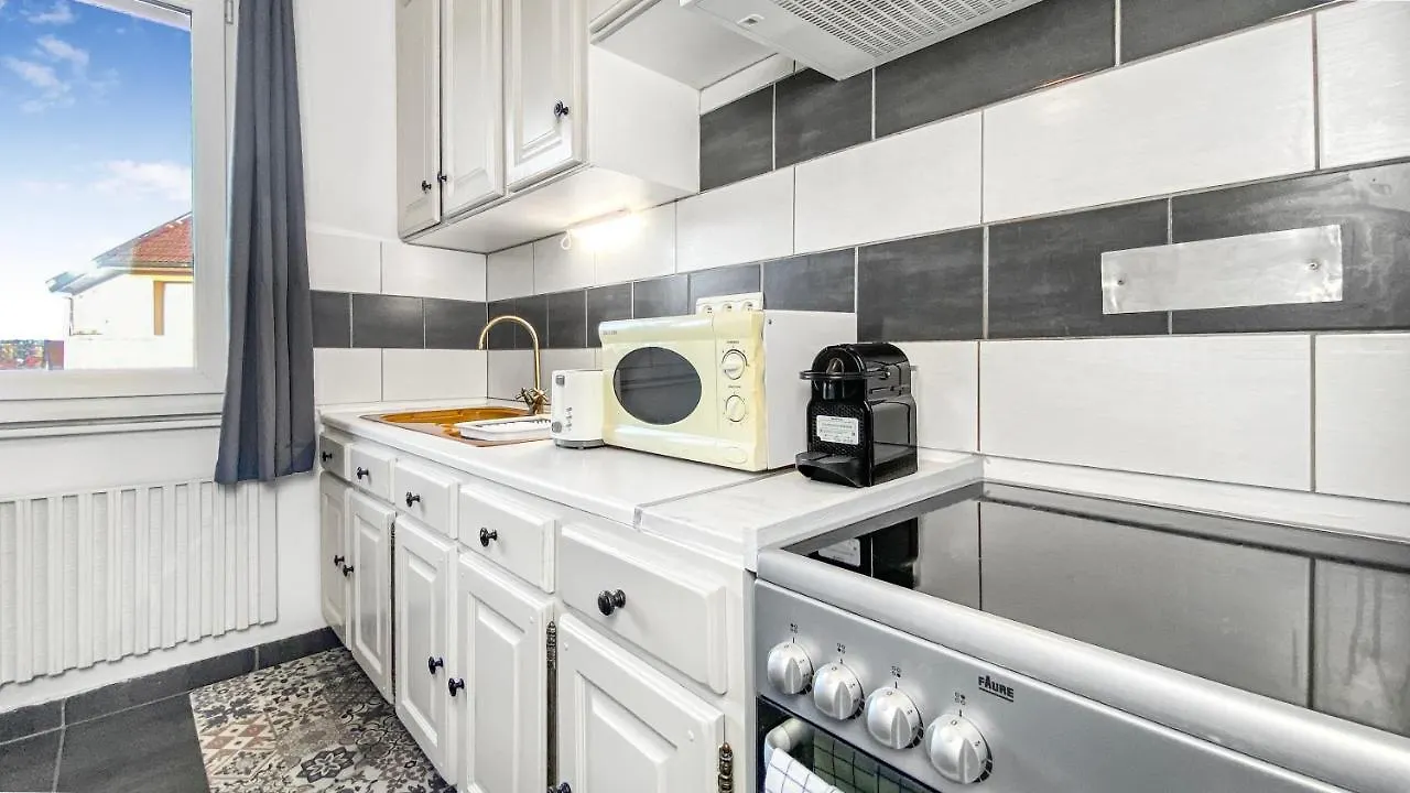 Homey Coloc Goodlife: Modern Shared Living with Private Rooms & Tram Access Ambilly