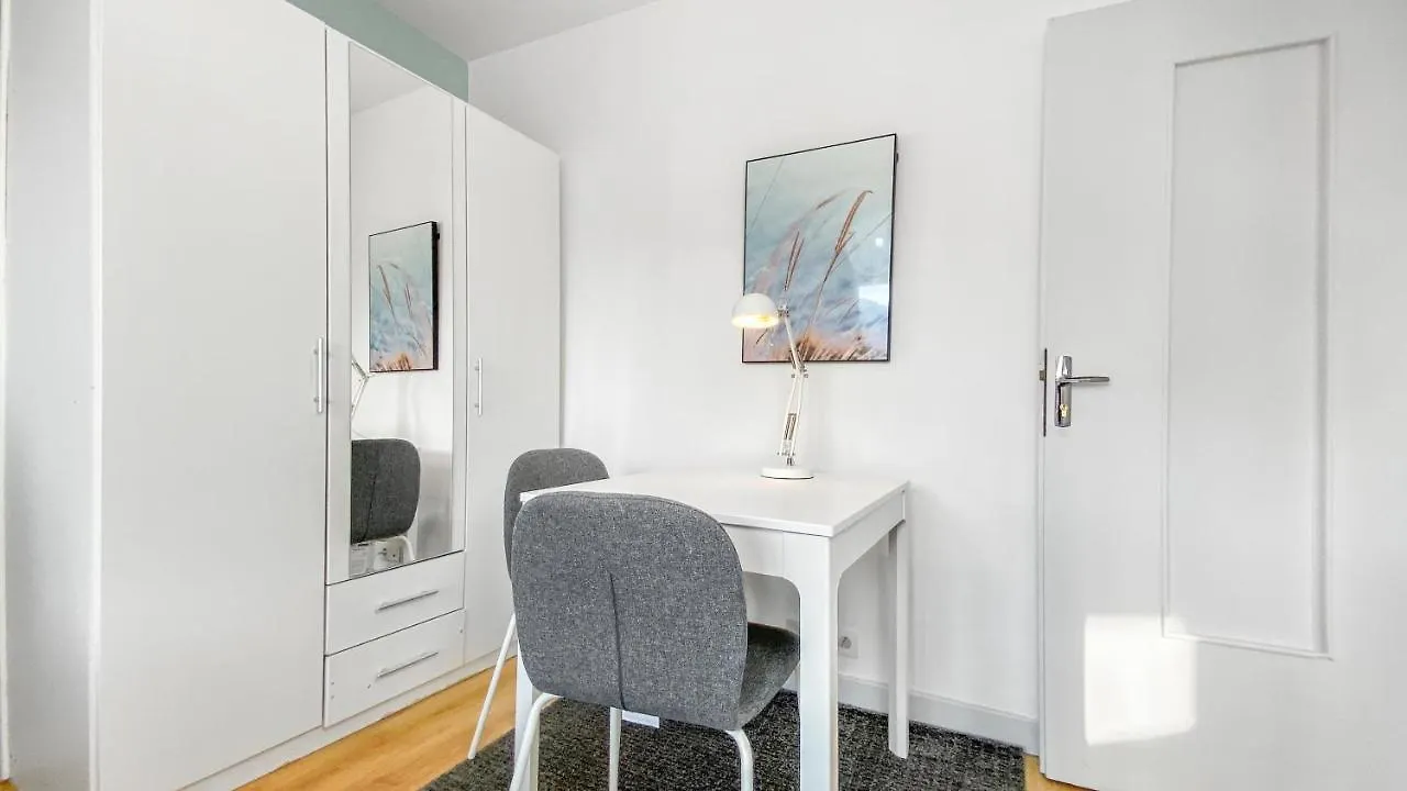 Homey Coloc Goodlife: Modern Shared Living with Private Rooms & Tram Access Ambilly