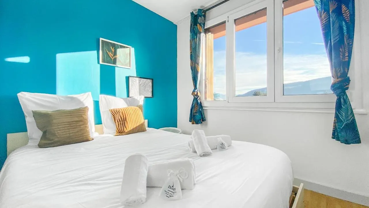 Homey Coloc Goodlife: Modern Shared Living with Private Rooms & Tram Access Ambilly France